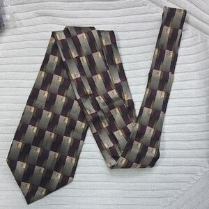 Sophisticated Checkered Men's Tie
